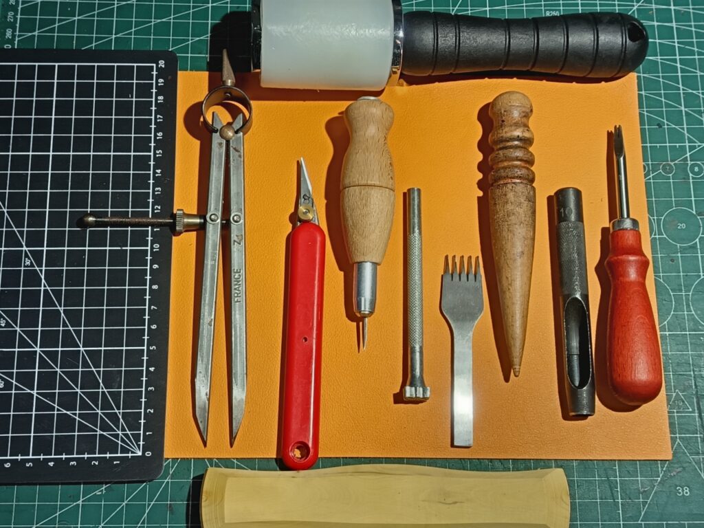 outils maroquinerie